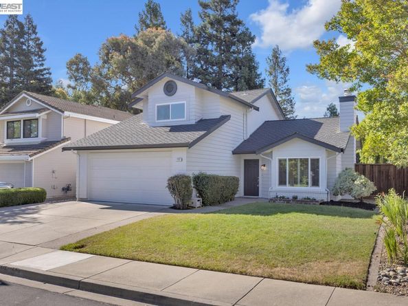 7331 Elmwood Cir, Pleasanton CA 94588