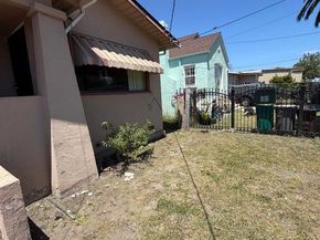 1363 61st Ave, Oakland CA 94621