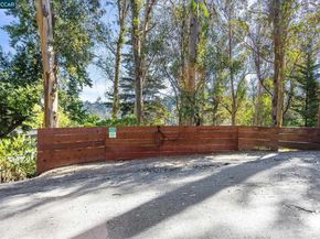 5924 Balboa Dr, Oakland CA 94611