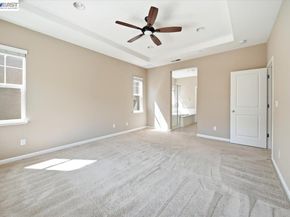 1172 Sagardia Way, Gilroy CA 95020