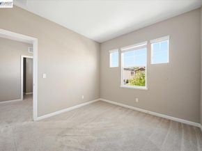 1172 Sagardia Way, Gilroy CA 95020