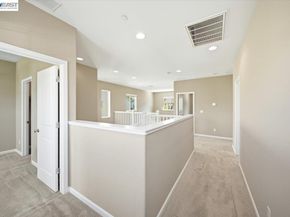 1172 Sagardia Way, Gilroy CA 95020