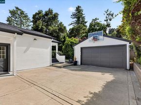21 Camino Del Diablo, Orinda CA 94563