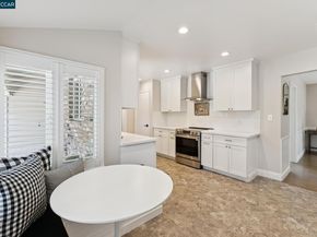 978 Kenston Dr, Clayton CA 94517