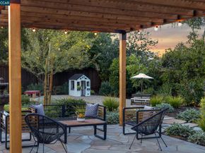 978 Kenston Dr, Clayton CA 94517