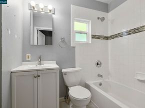 3597 Walnut St, Lafayette CA 94549