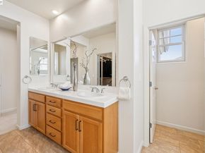 2421 Haile St, Alameda CA 94501