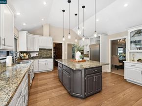 85 Trish Ct, Danville CA 94506