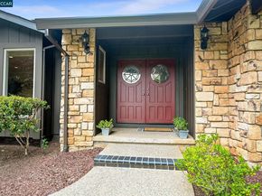 1016 Pine Hollow Ct, Clayton CA 94517