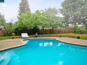 1016 Pine Hollow Ct, Clayton CA 94517