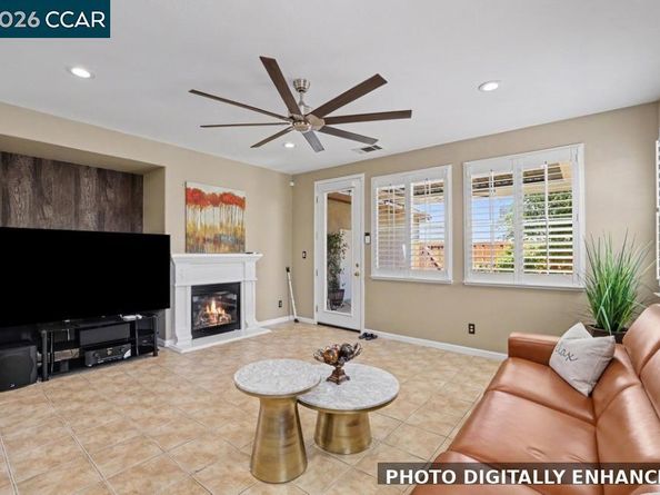 586 Dutch Elm Dr, Hercules CA 94547