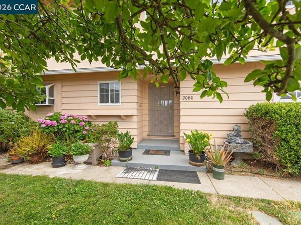 2080 Costa Ct, Pinole CA 94564