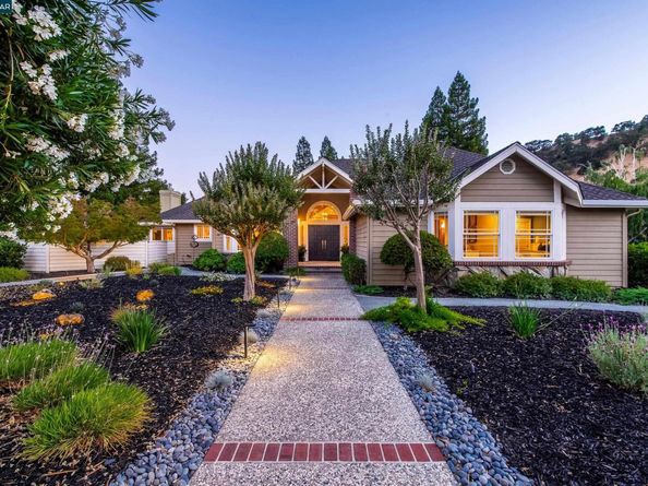 70 Ridgecrest Ct, Lafayette CA 94549