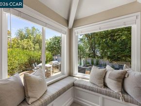 70 Ridgecrest Ct, Lafayette CA 94549