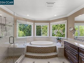 70 Ridgecrest Ct, Lafayette CA 94549
