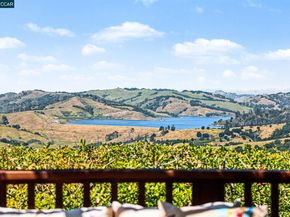 3 Camino Del Cielo, Orinda CA 94563