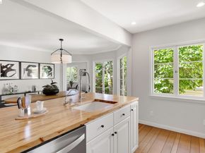 5283 Harbord Dr, Oakland CA 94618