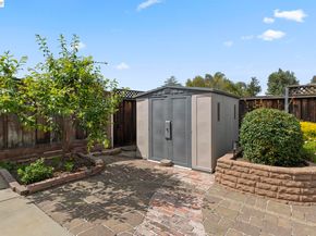 1135 Killarney St, Livermore CA 94550