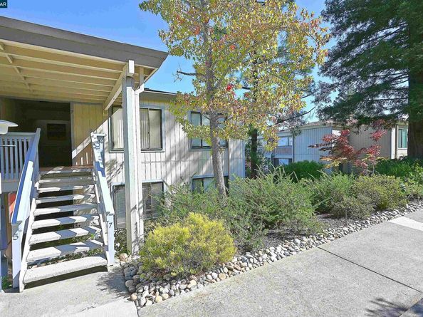 1361 Singingwood Ct 7, Walnut Creek CA 94595