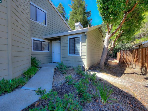 105 Coventry, Hercules CA 94547