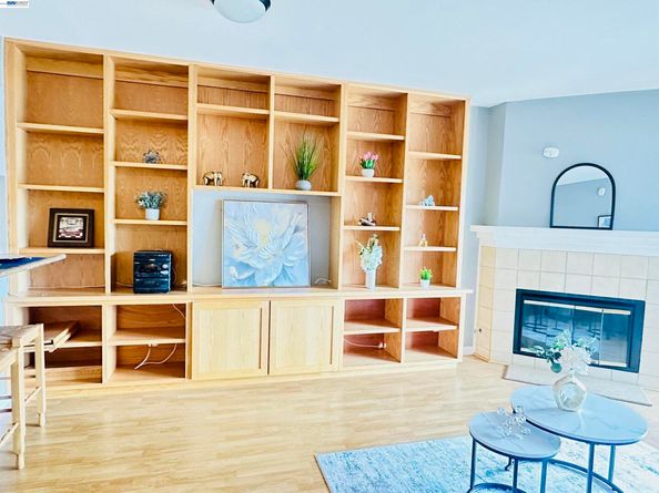 320 N Villa Way, Walnut Creek CA 94595