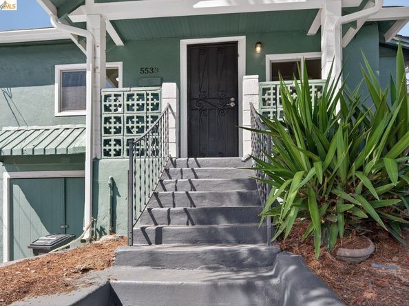 5533 Edgerly St, Oakland CA 94621