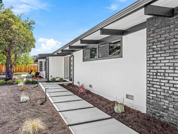 742 Miner Rd, Orinda CA 94563