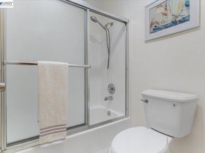 31131 Alvarado Niles Rd, Union City CA 94587