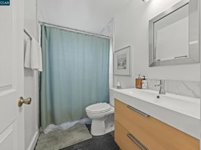 2327 10th Street 4, Berkeley CA 94710