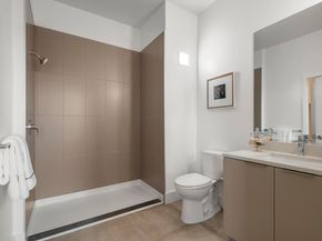 1545 32nd Street 309, Oakland CA 94608