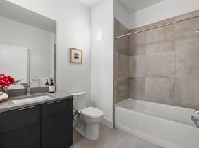 1545 32nd Street 309, Oakland CA 94608