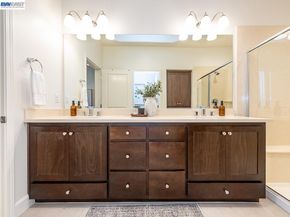 33479 Alvarado Niles Rd, Union City CA 94587