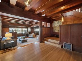 1122 Bay Street, Alameda CA 94501