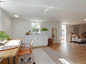 1321 Pearl St, Alameda CA 94501