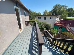 820 Island Dr, Alameda CA 94502