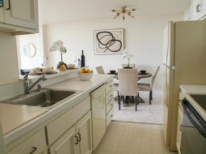 5340 Broadway Terrace 203, Oakland CA 94618