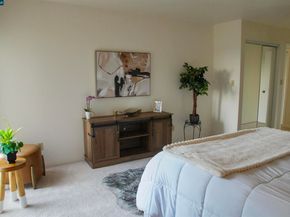5340 Broadway Terrace 203, Oakland CA 94618