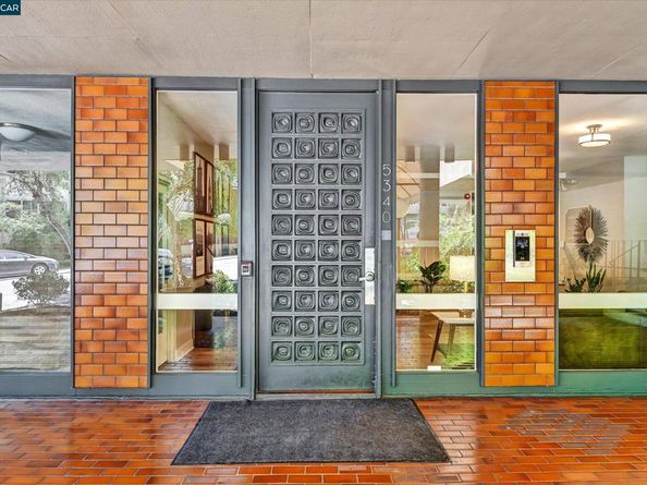 5340 Broadway Terrace 203, Oakland CA 94618