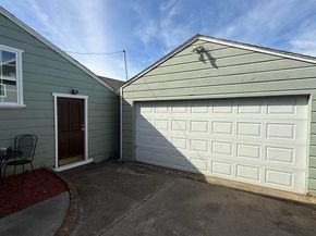 611 Amador St, Richmond CA 94805