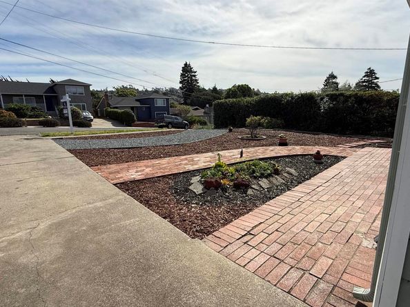 611 Amador St, Richmond CA 94805