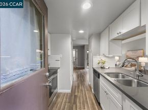 5468 Roundtree Drive C, Concord CA 94521