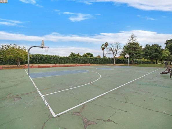 4201 Saturn Way, Union City CA 94587