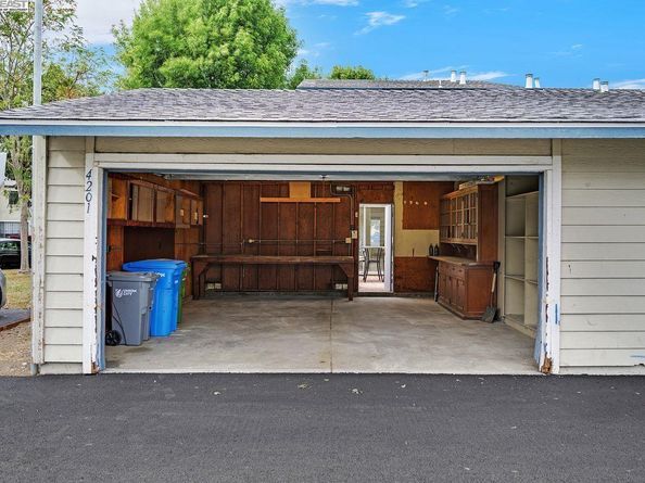 4201 Saturn Way, Union City CA 94587