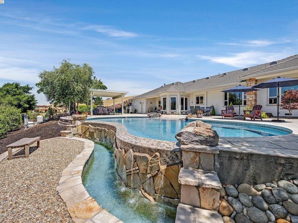 6315 Club House Dr, Pleasanton CA 94566