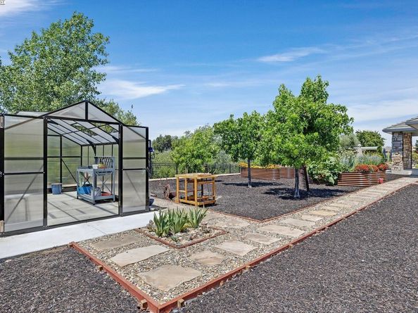 6315 Club House Dr, Pleasanton CA 94566