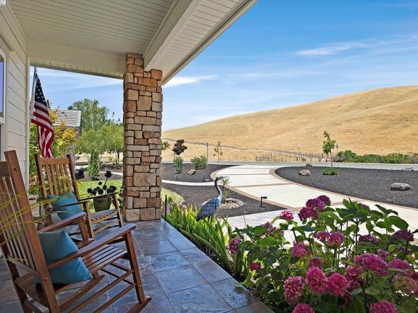 6315 Club House Dr, Pleasanton CA 94566