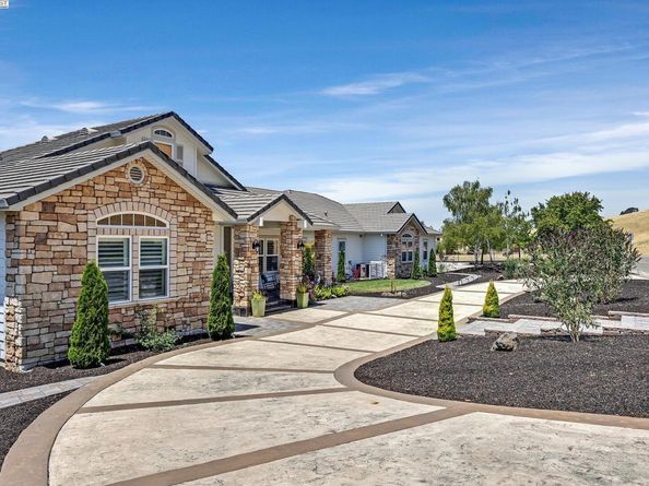 6315 Club House Dr, Pleasanton CA 94566