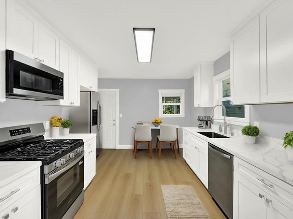 1418 102Nd Ave, Oakland CA 94603