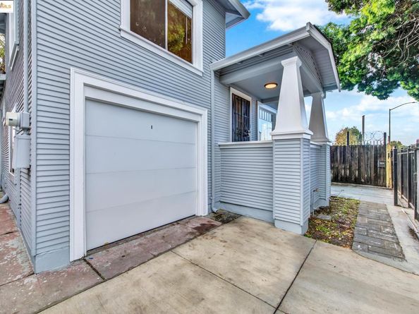 1418 102Nd Ave, Oakland CA 94603