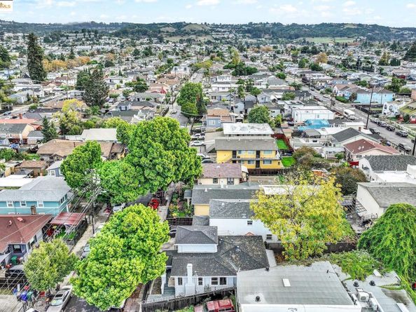 1418 102Nd Ave, Oakland CA 94603